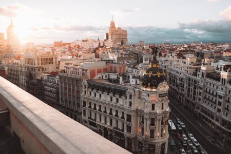 رحلة مدن  إسبانيا مدريد وغرناطة واشبيلية وبرشلونة